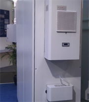 供應機柜空調、仿威圖工業空調與耐高溫工業空調冷凝水蒸發器操作臺詳解